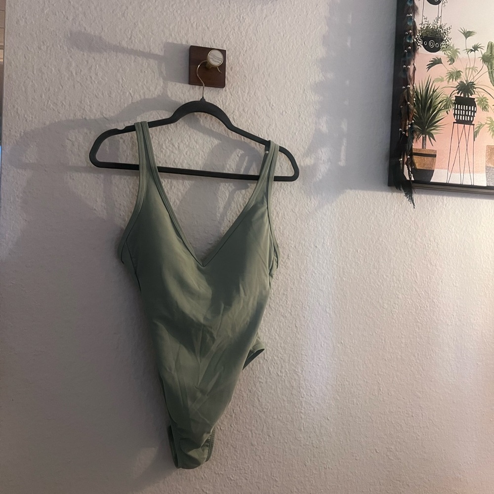 Kona Sol - M bathing suit